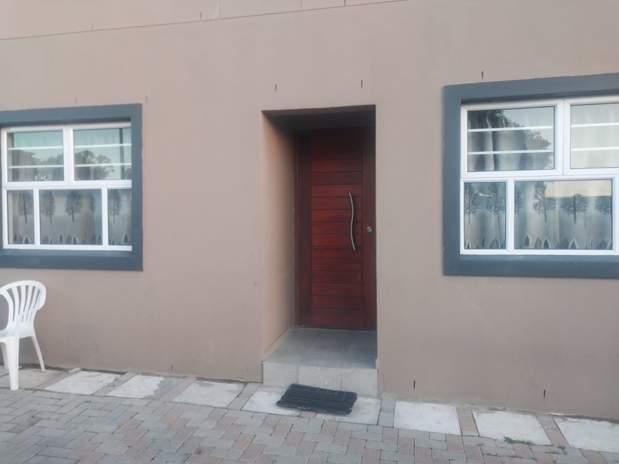 4 Bedroom Property for Sale in Ravensmead Western Cape